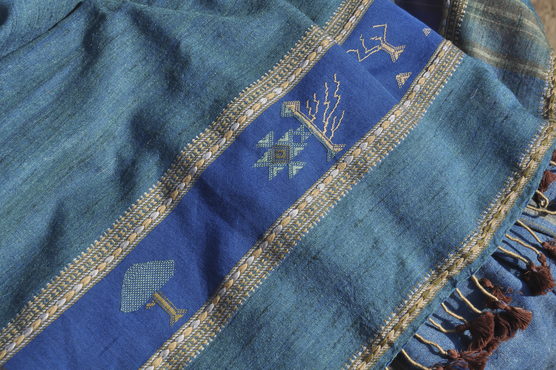 detail of handwoven stole