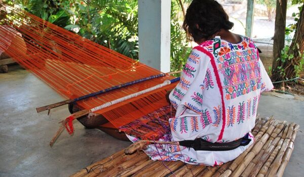 Workshop: Amuzga Weavers and Embroiderers from Mexico